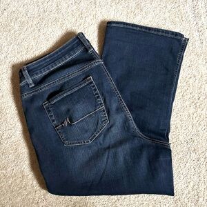 Maurices High-Rise Curvy Cropped Jeans